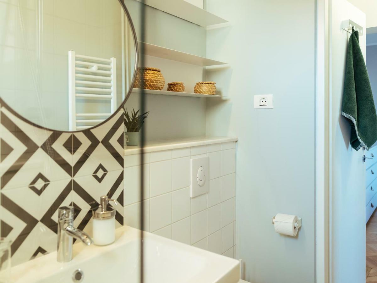 Parklake Design Apartment - Fabulous View - Netflix Bucarest Esterno foto