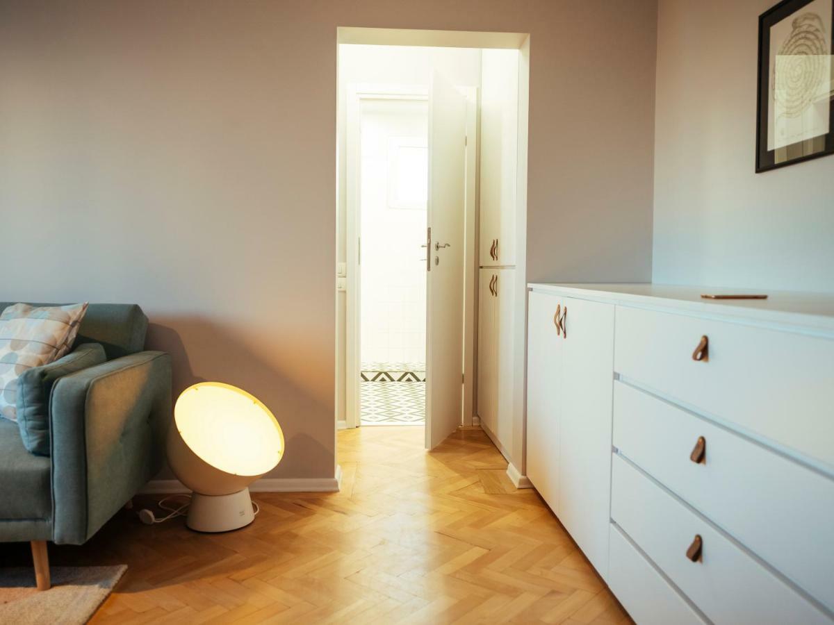 Parklake Design Apartment - Fabulous View - Netflix Bucarest Esterno foto