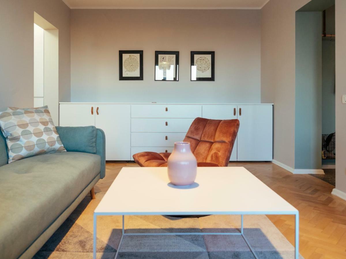 Parklake Design Apartment - Fabulous View - Netflix Bucarest Esterno foto